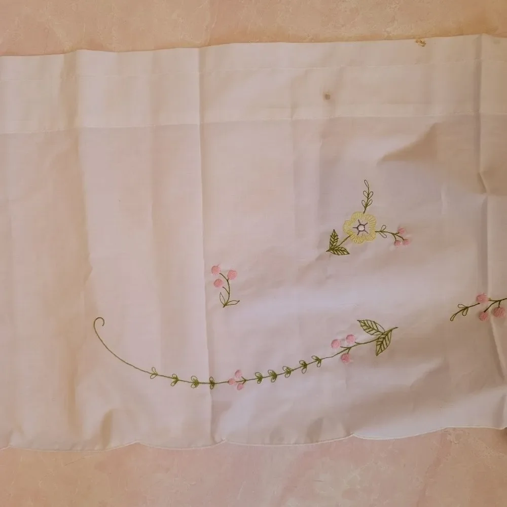 Vintage window treatment 1 single panel floral embroidery white cottagecore coun